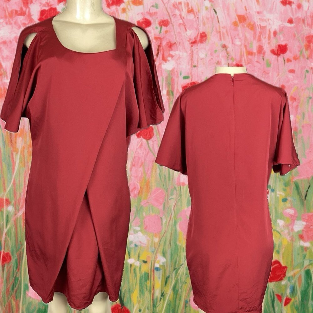 Jessica Simpson M Red Cross-Over Front Zip Back Cold Shoulder Short Sleeve Dress